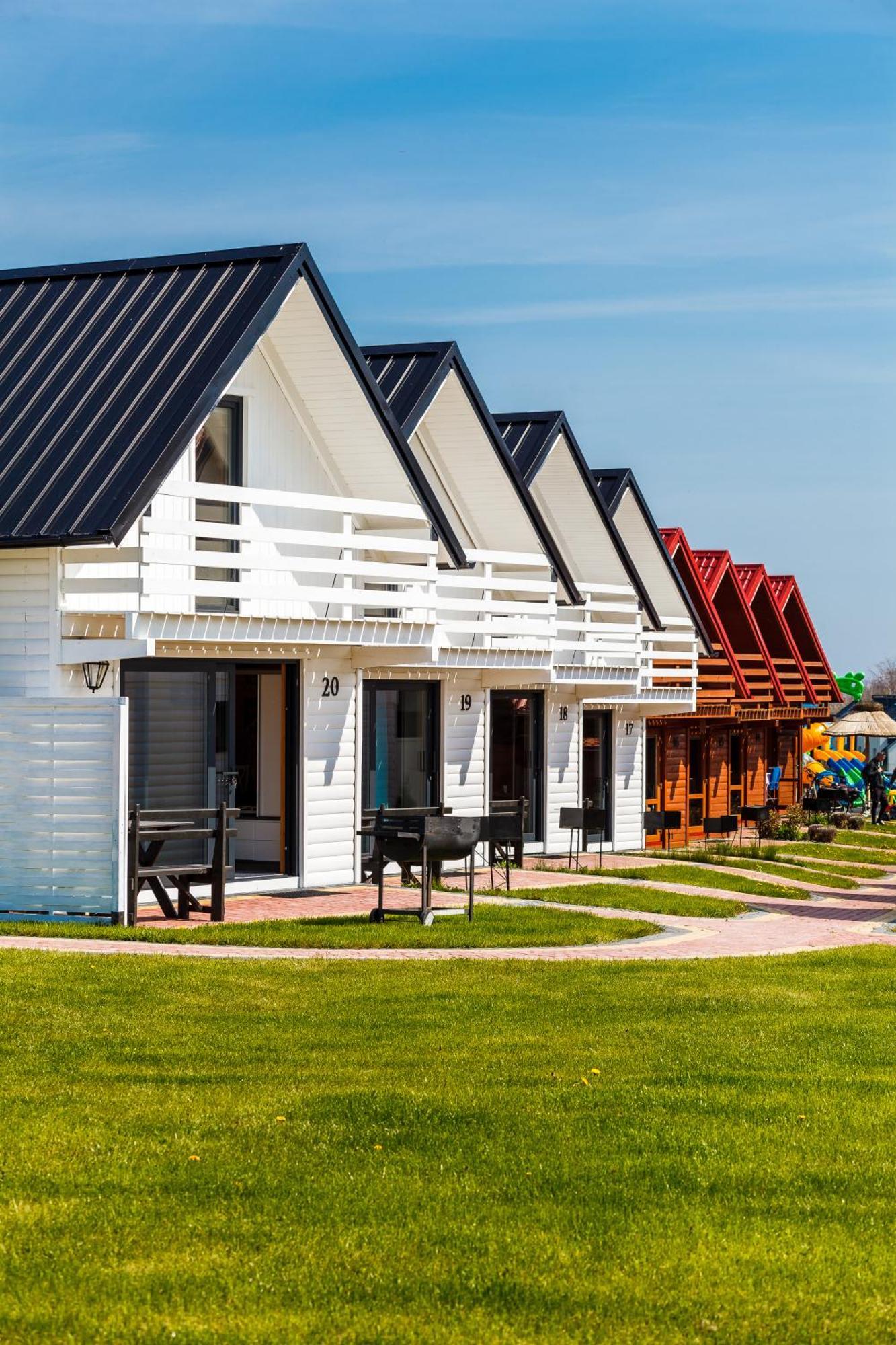 Arkadia Holiday - Domki Letniskowe Wladyslawowo Ngoại thất bức ảnh